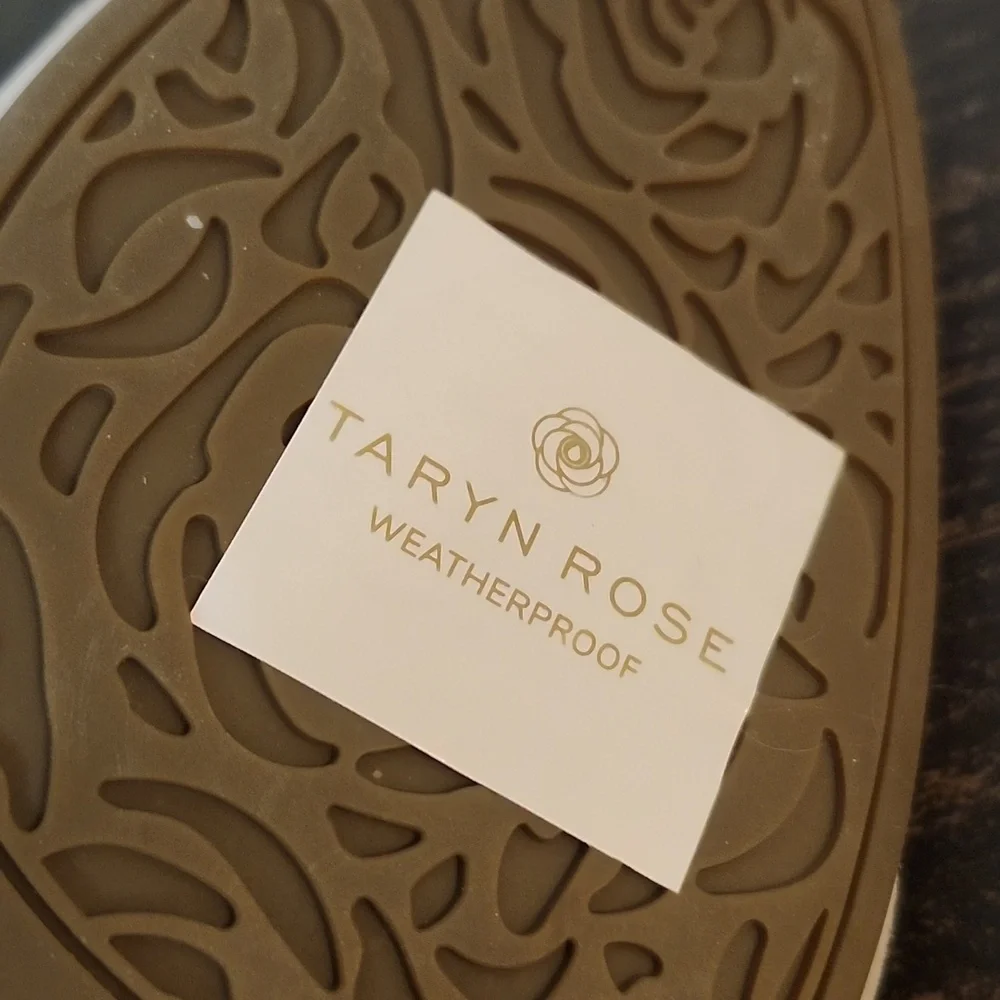 TARYN ROSE SUEDE SLIP ON LOAFERS Brenda SIZE 7.5 New